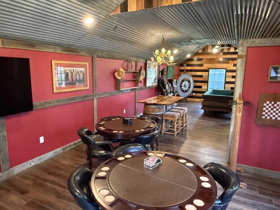 Western lounge and game room