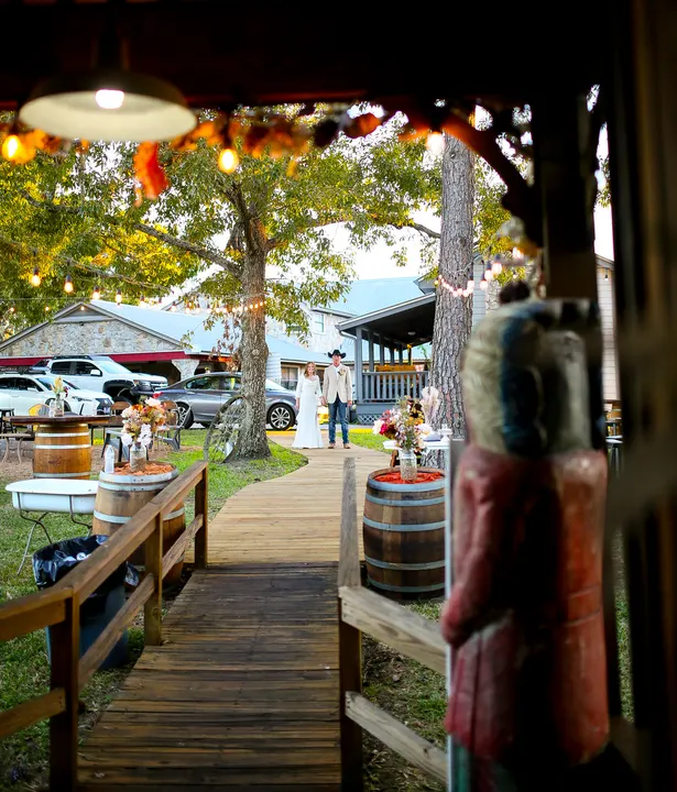 Wedding celebration at Twin Oaks Resort