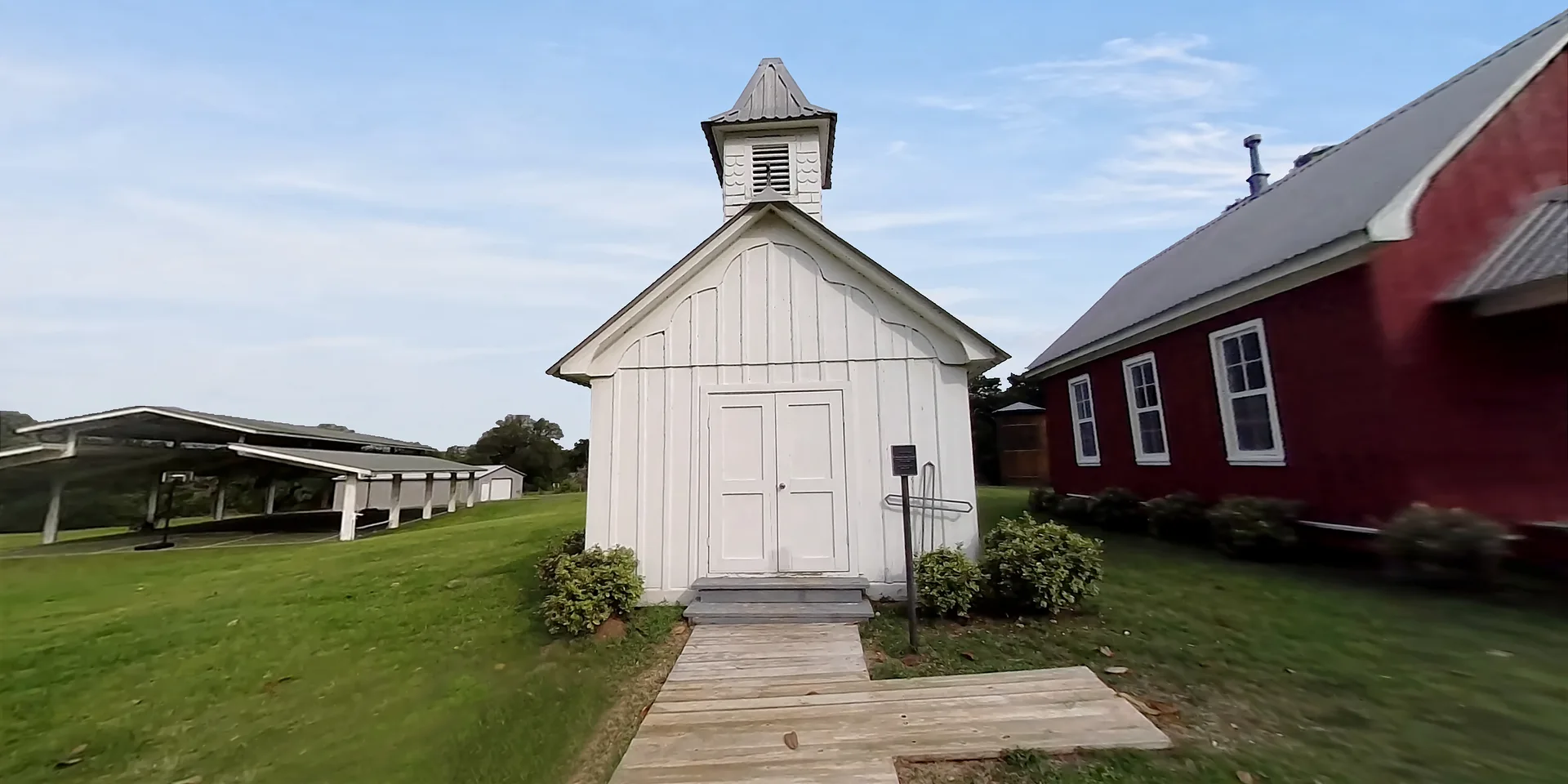 Little white church at Twin Oaks Resort